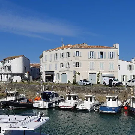 Apartment Studio Saint-martin-de-re, 1 Piece, 4 Personnes - Fr-1-544-1 *